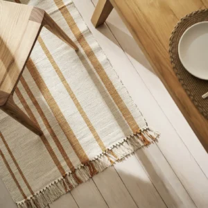 harlow, yellow, gofis, tapeto